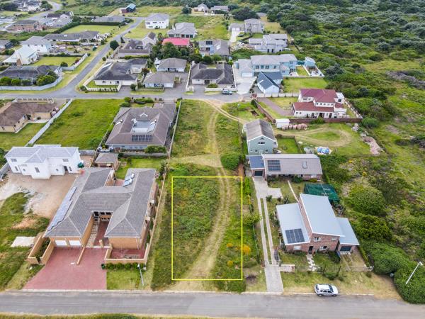 943 m² Land