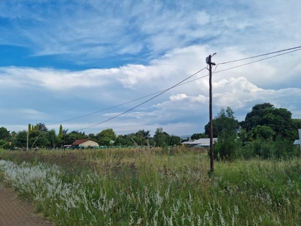 892 m² Land
