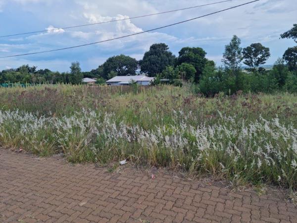 892 m² Land