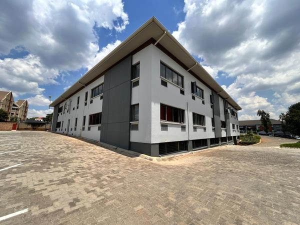 2 000  m² Commercial space