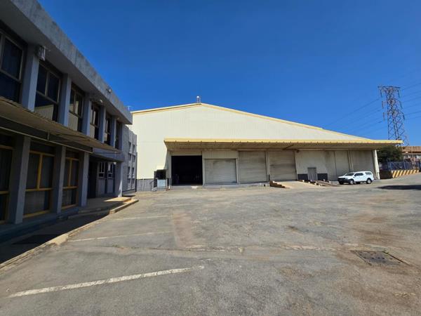 8 966 m² Industrial space
