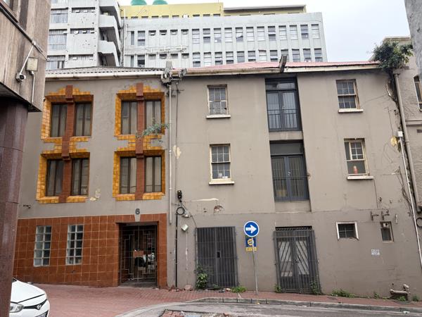 900 m² Commercial space