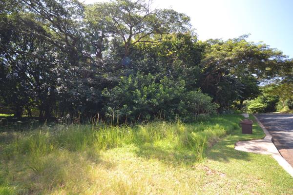 1 100 m² Land