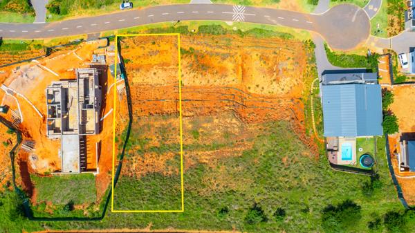 921 m² Land
