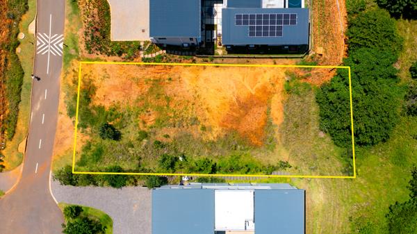 920 m² Land