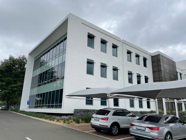 2 500 m² Commercial space