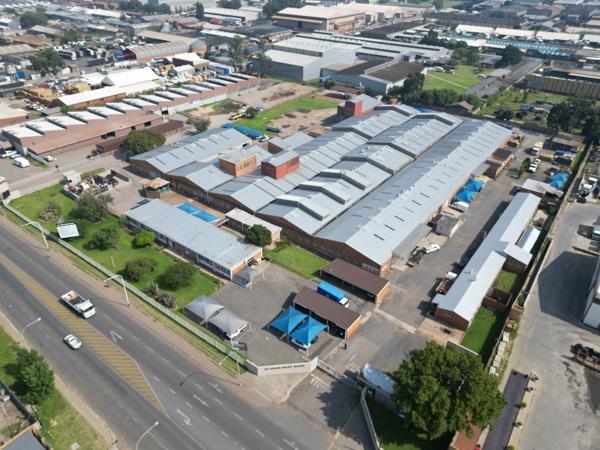 14 136 m² Industrial space