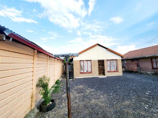 2 Bedroom House