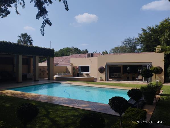 5 Bedroom House