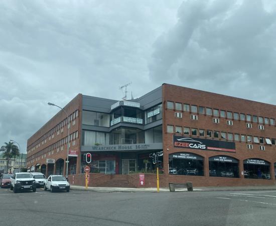 350  m² Office Space