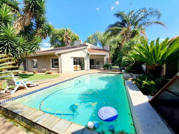 6 Bedroom House