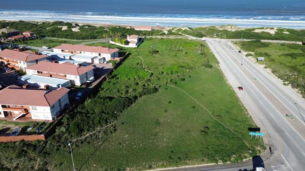 8 648 m² Land