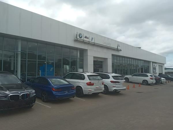 4 500  m² Commercial space