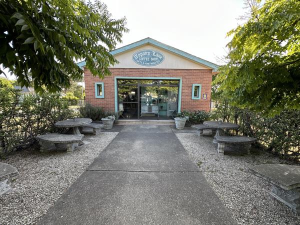 100  m² Commercial space