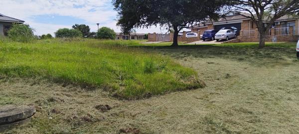 780 m² Land