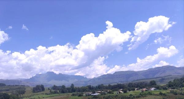 1 800 m² Land