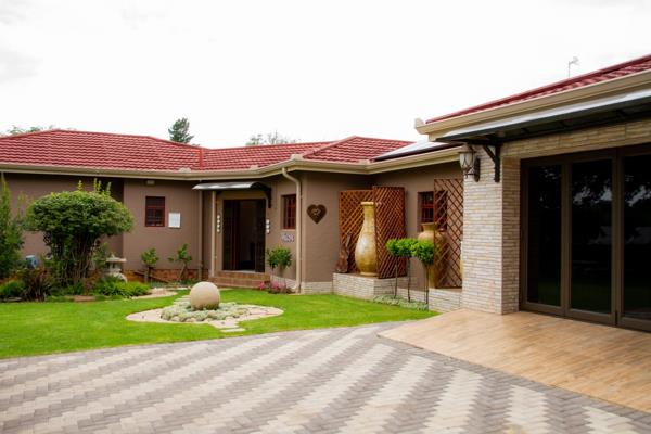5 Bedroom House