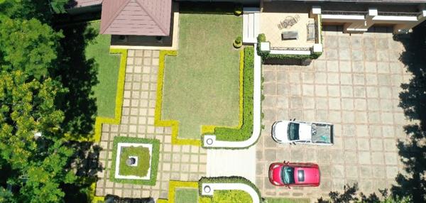 5 Bedroom House