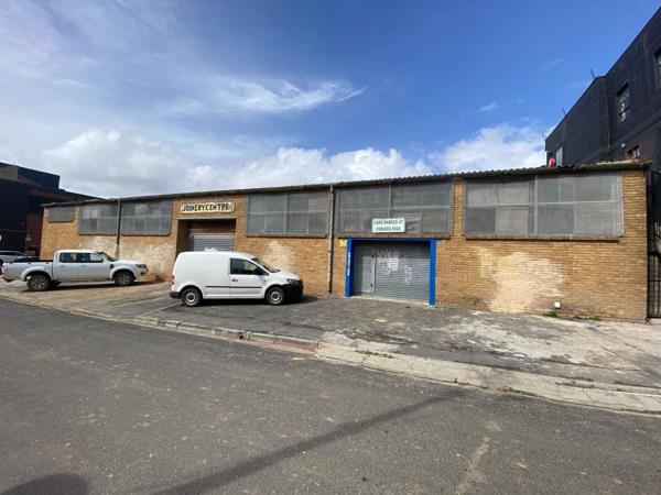 800  m² Industrial space