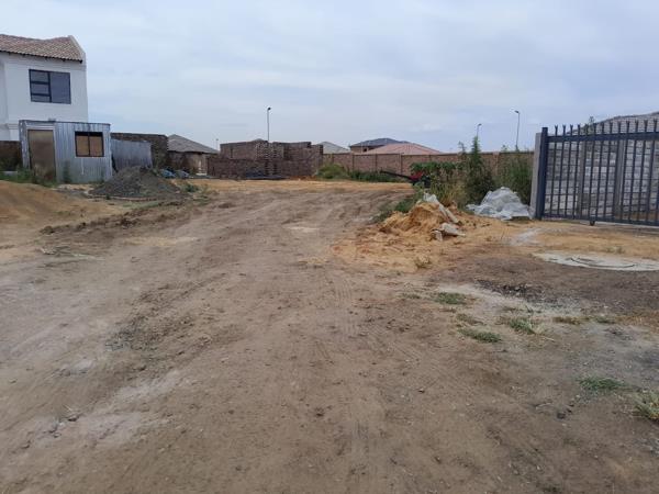 308 m² Land