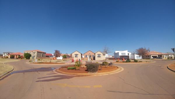 400 m² Land
