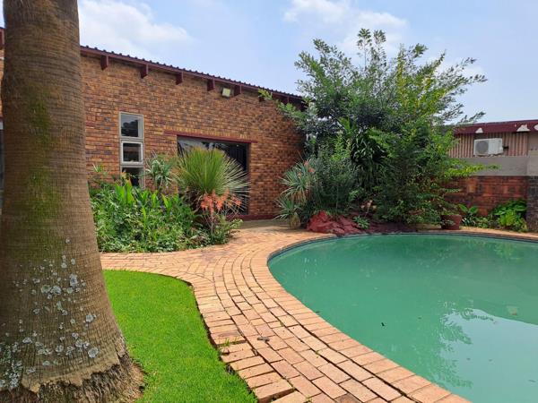 730  m² Commercial space