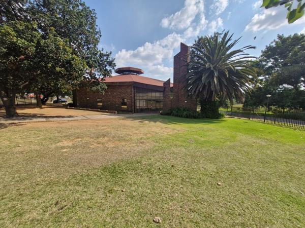 1 090  m² Industrial space