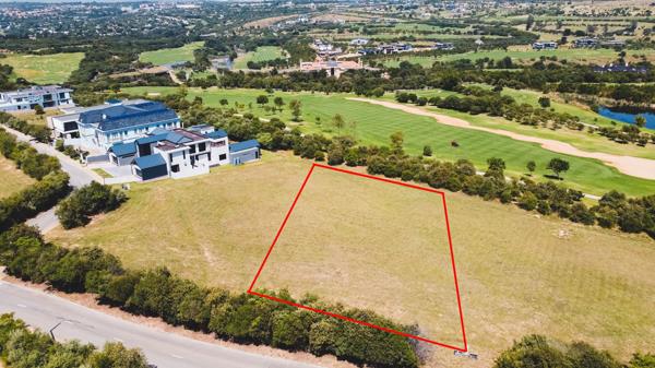 2 723 m² Land
