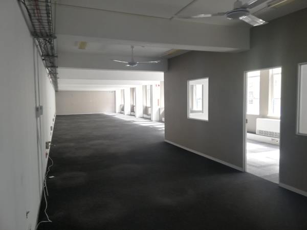 673 m² Office Space