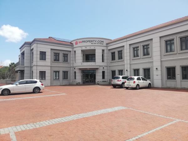 236  m² Office Space