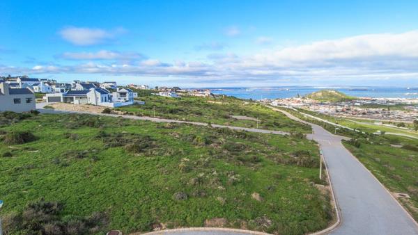 709 m² Land
