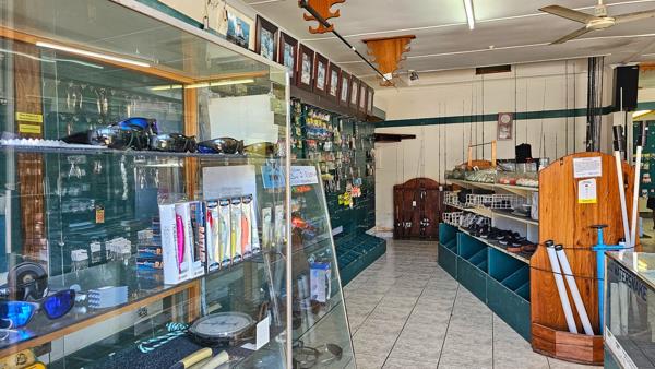 199  m² Commercial space