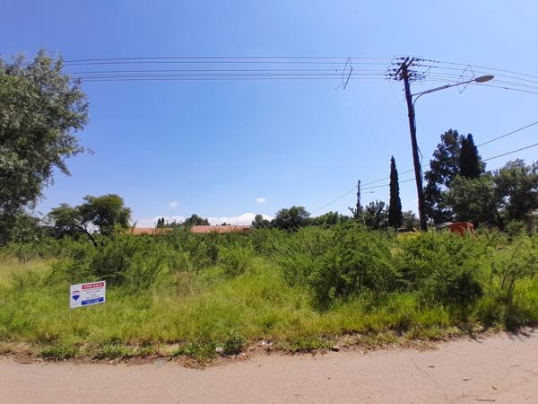 1 250 m² Land