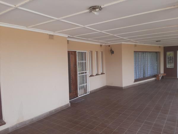 6 Bedroom House