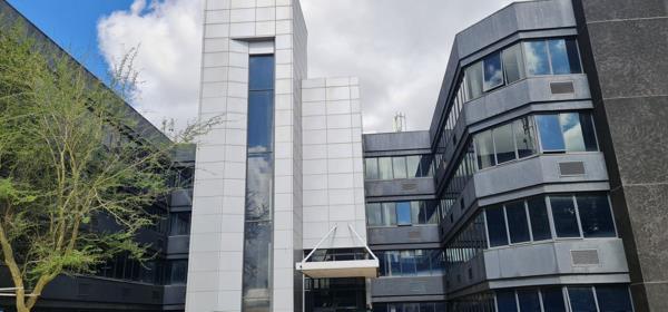 282  m² Commercial space