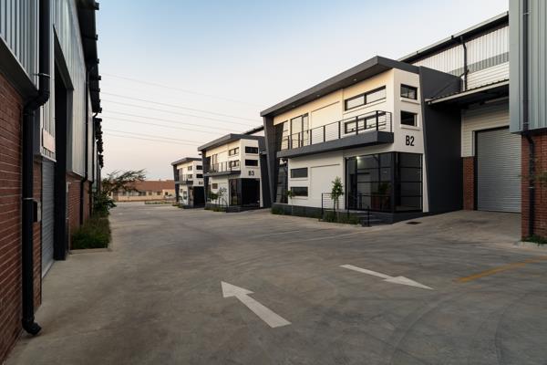 1 200  m² Industrial space