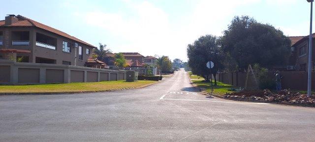 893 m² Land