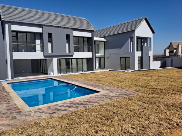 6 Bedroom House