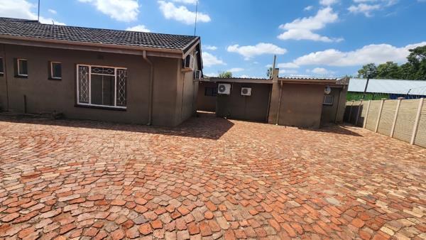 217 m² Commercial space