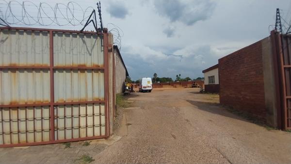 565  m² Industrial space