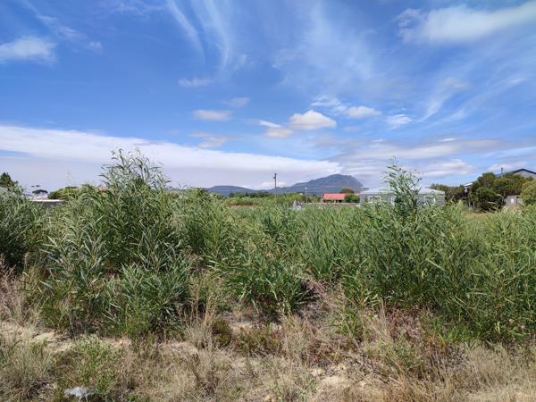 1 335 m² Land
