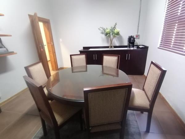 334  m² Office Space