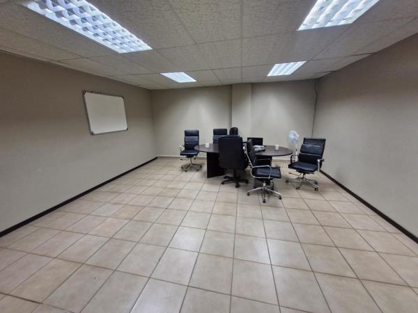 275 m² Commercial space