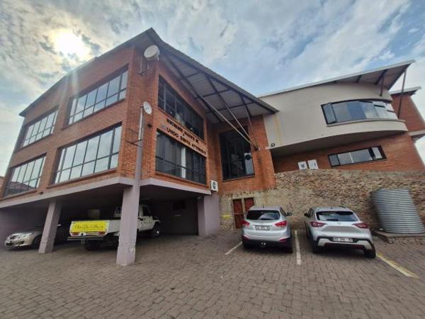 120 m² Commercial space