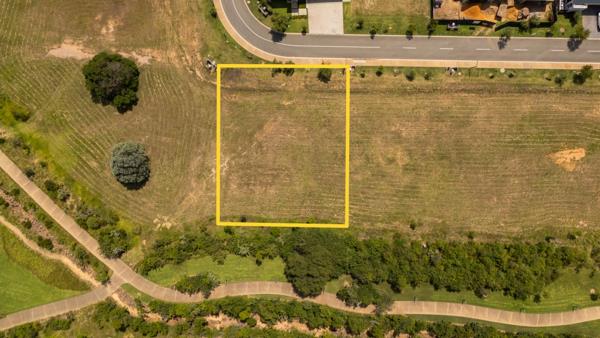 1 180 m² Land