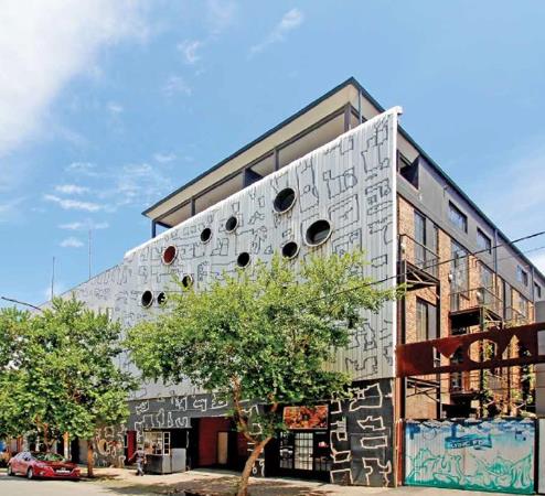 426  m² Commercial space