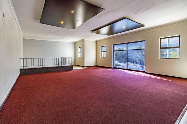 130  m² Commercial space