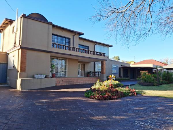 11 Bedroom House