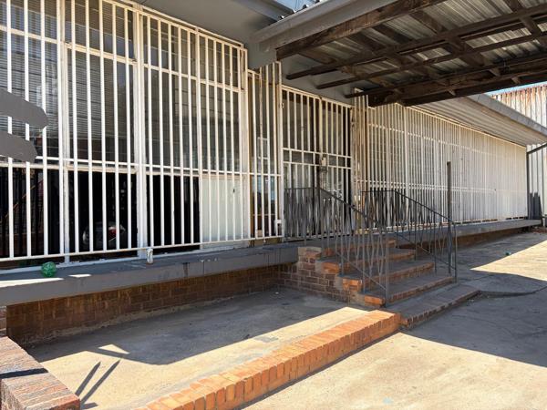 300  m² Industrial space