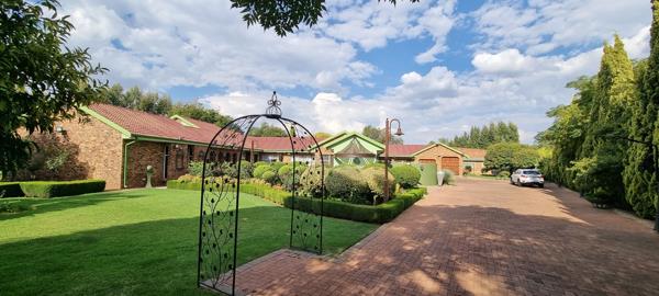 6 Bedroom House